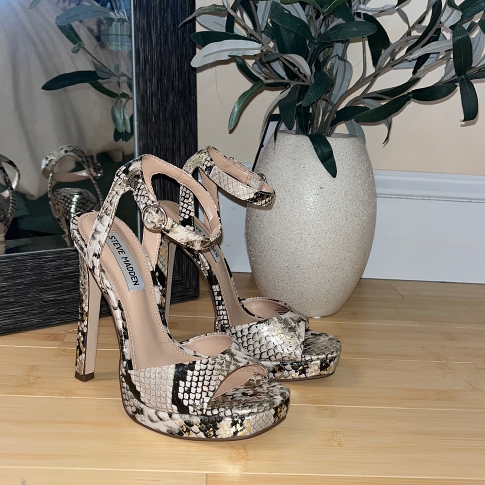 STEVE MADDEN Snakeskin 1/2" Platform Luv Stiletto
